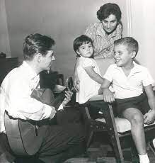 “muito mais do que uma unanimidade entre o restrito círculo dos decanos da crítica de jazz mundial” 